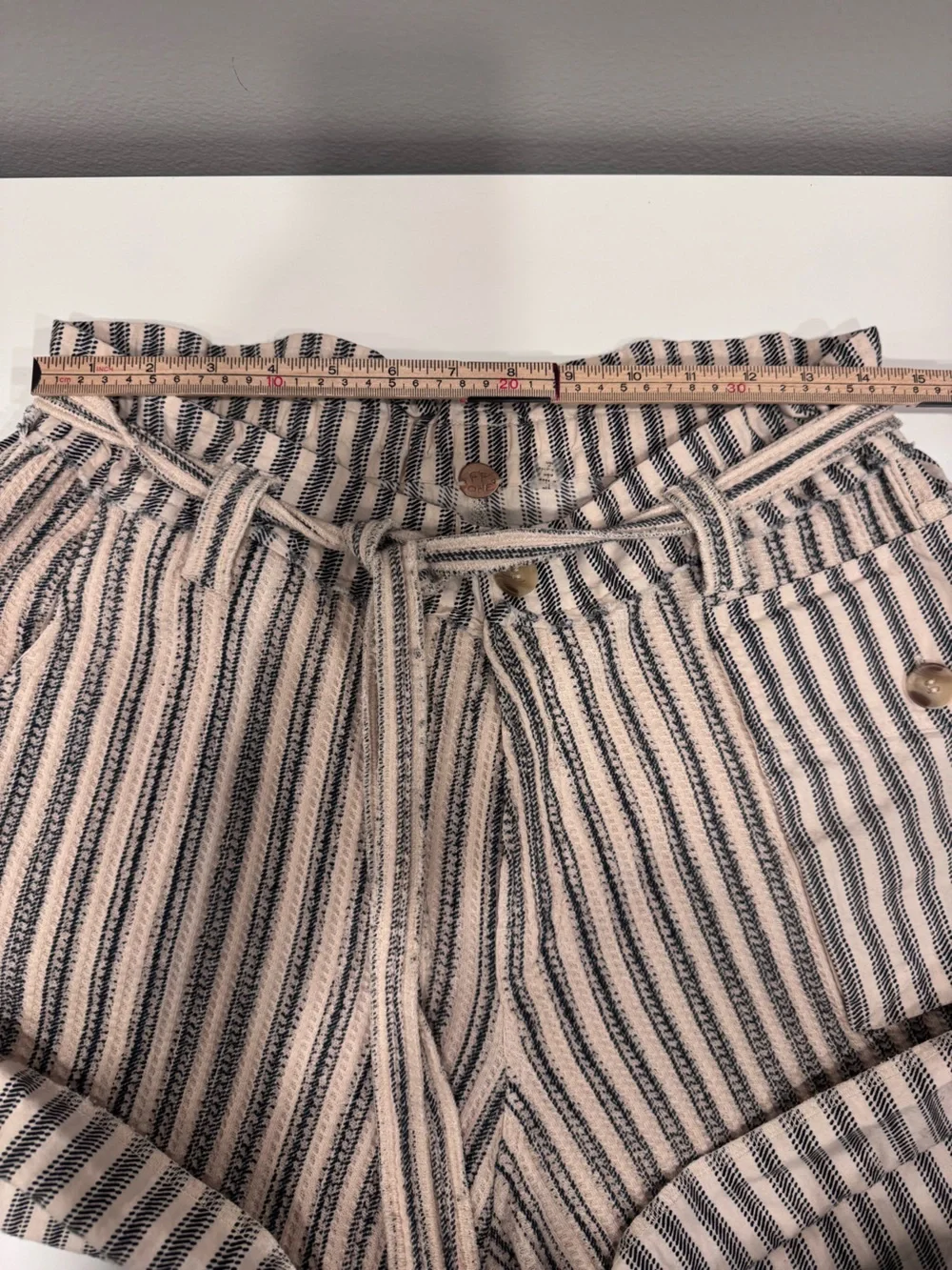 Free People One Harriet Stripped Slouchy Shorts Sz. Sm